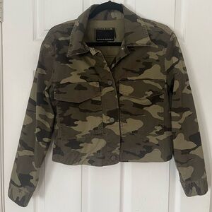 Banana Republic cropped light weight shacket